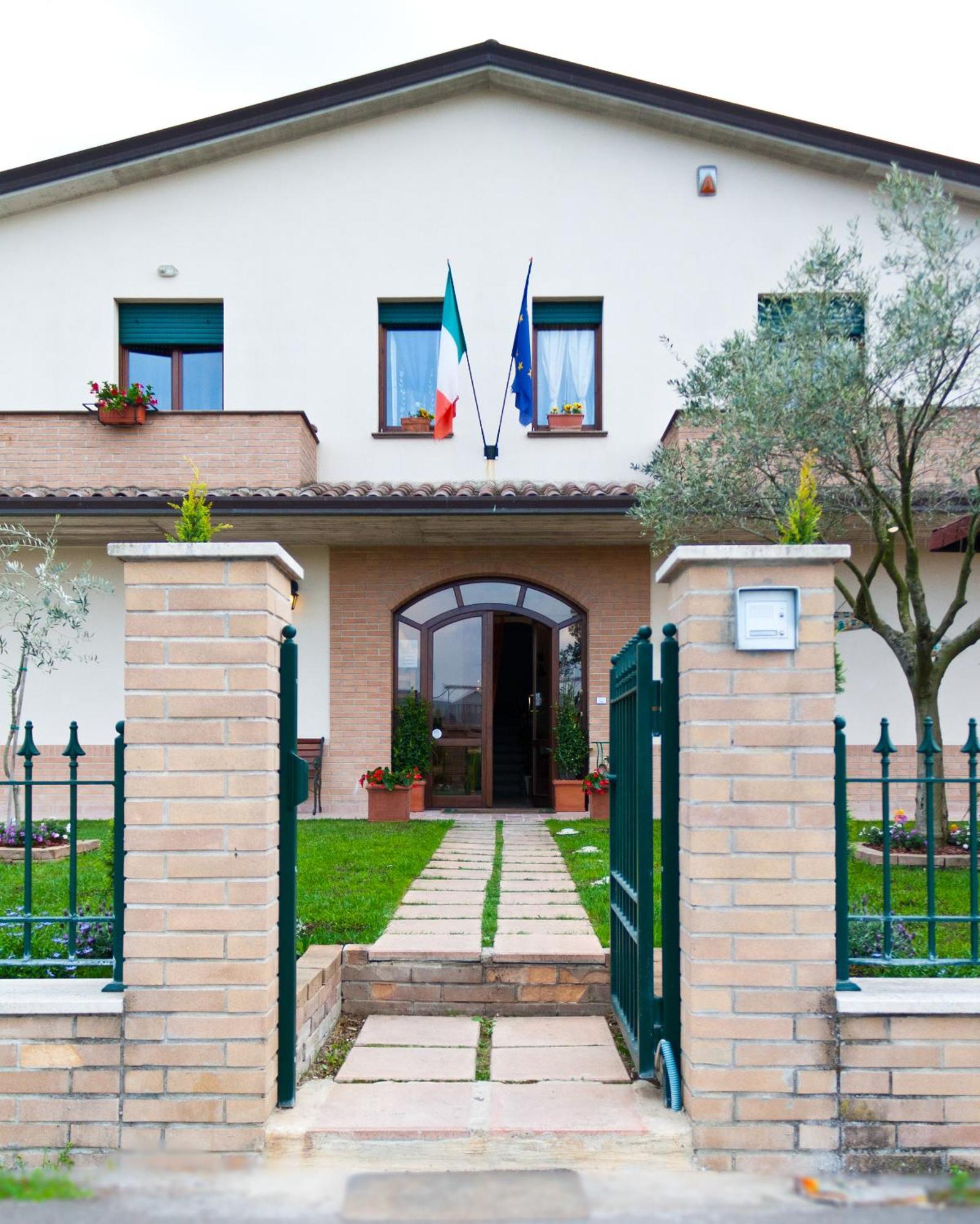 P&P Assisi Camere Bastia Umbra Extérieur photo